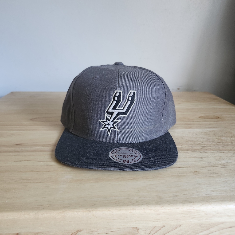 San Antonio Spurs Snapback Cap